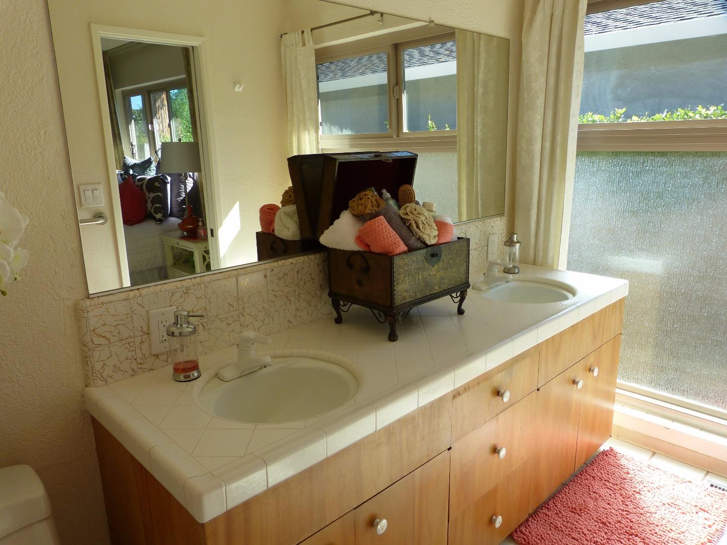 860 Greenview Drive Mountain View, CA 94040 - Photo 13 of 28