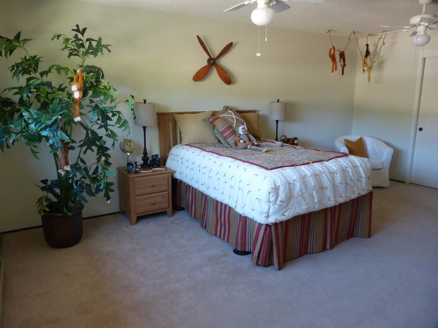 860 Greenview Drive Mountain View, CA 94040 - Photo 17 of 28