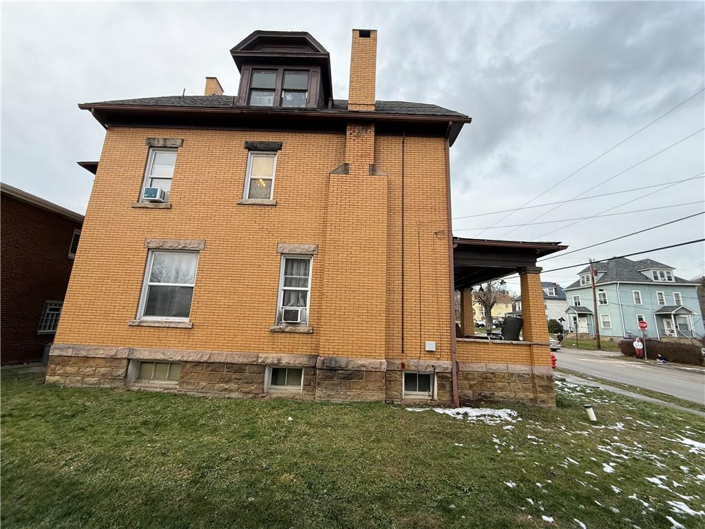 346 Mercer Street Butler, PA 16001 - Photo 3 of 19 a front view of a house with a yard