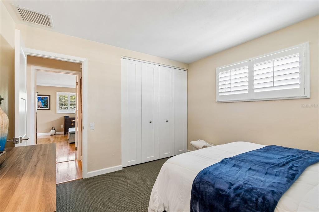 9045 Ridge Road Seminole, FL 33772 - Photo 26 of 39