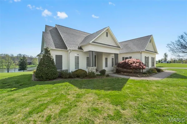 $725,000 | 124 Quarterback Ridge, Jackson, MO 63755