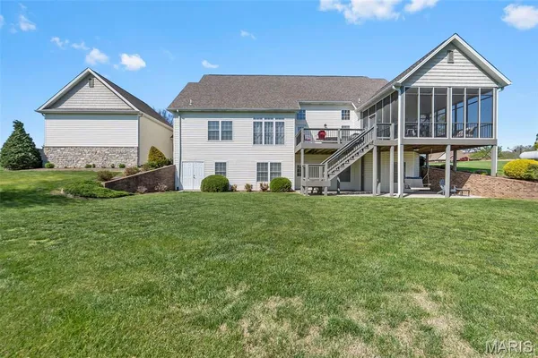 $725,000 | 124 Quarterback Ridge, Jackson, MO 63755