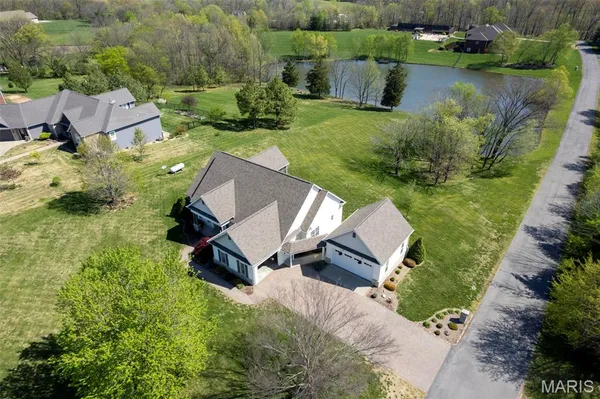$725,000 | 124 Quarterback Ridge, Jackson, MO 63755