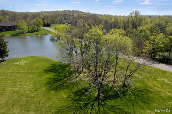 $725,000 | 124 Quarterback Ridge, Jackson, MO 63755