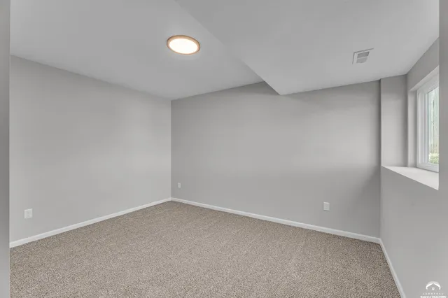 $539,900 | 4142 Blackjack Oak Drive, Lawrence, KS 66047