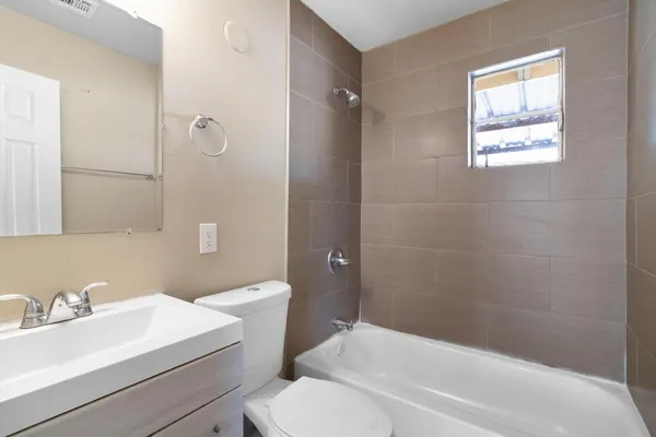 $1,500 | 4232 North 33rd Drive, Phoenix, AZ 85017
