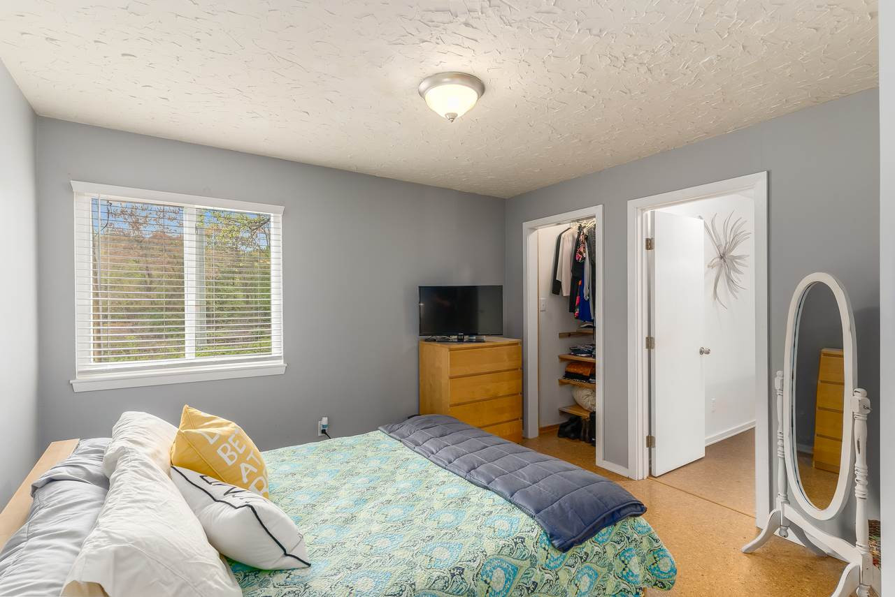 728 Godwin Court Raleigh, NC 27606 - Photo 14 of 25 Master Suite