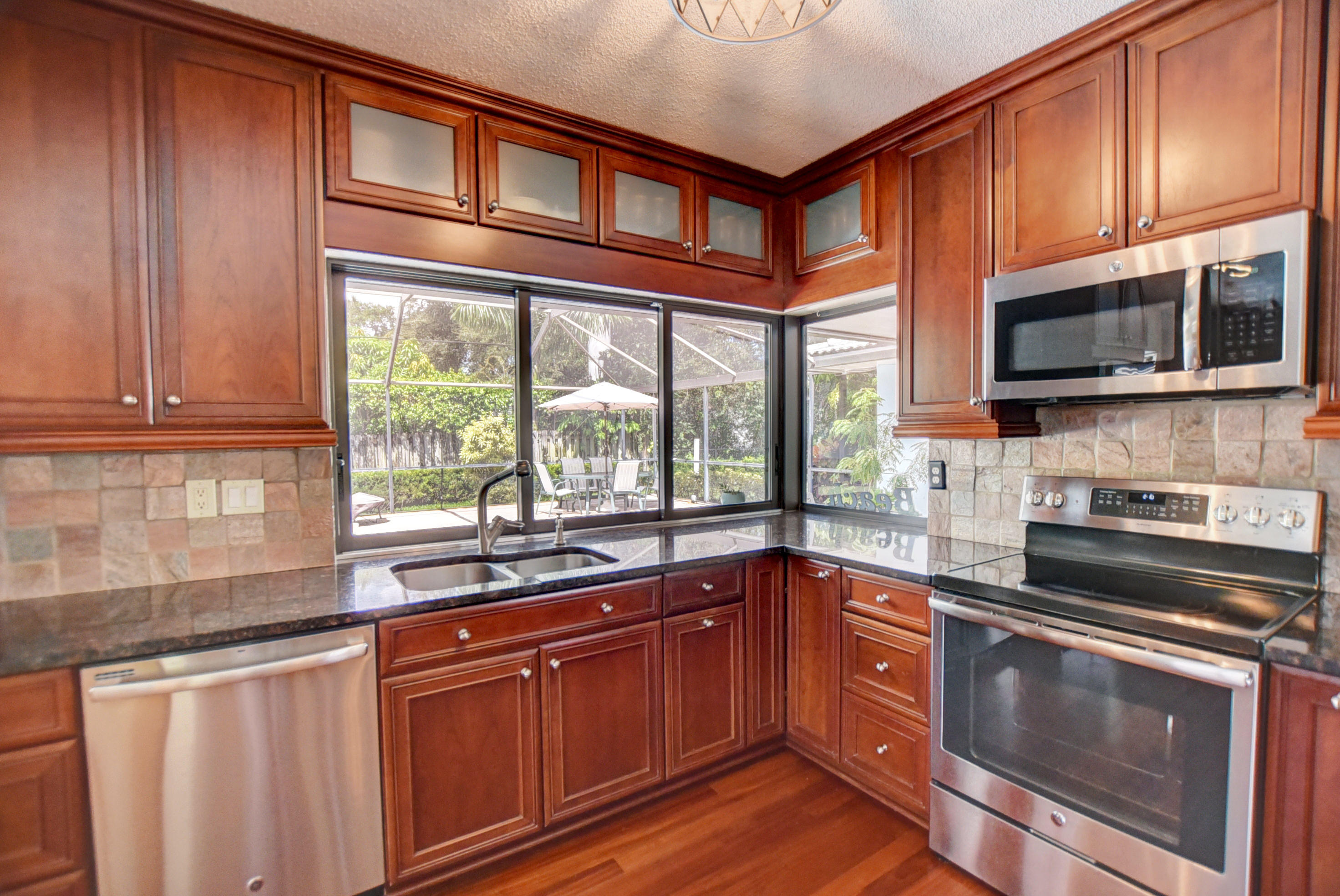 727 Apple Tree Lane Boca Raton, FL 33486 - Photo 14 of 42 Kitchen