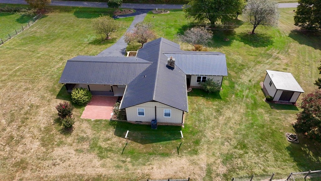 739 Flowing Springs Road Atkins, VA 24311 - Photo 9 of 52 Gallery Image 9