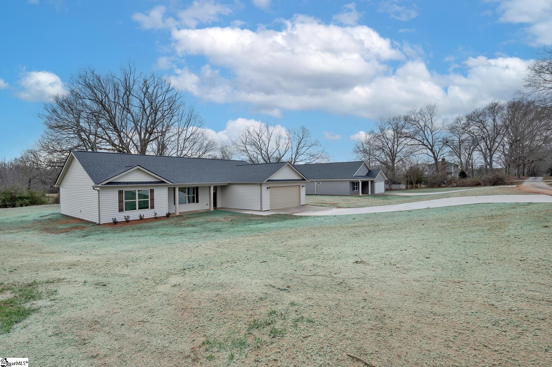 79 Simpson Creek Road Laurens, SC 29360 - Photo 2 of 28