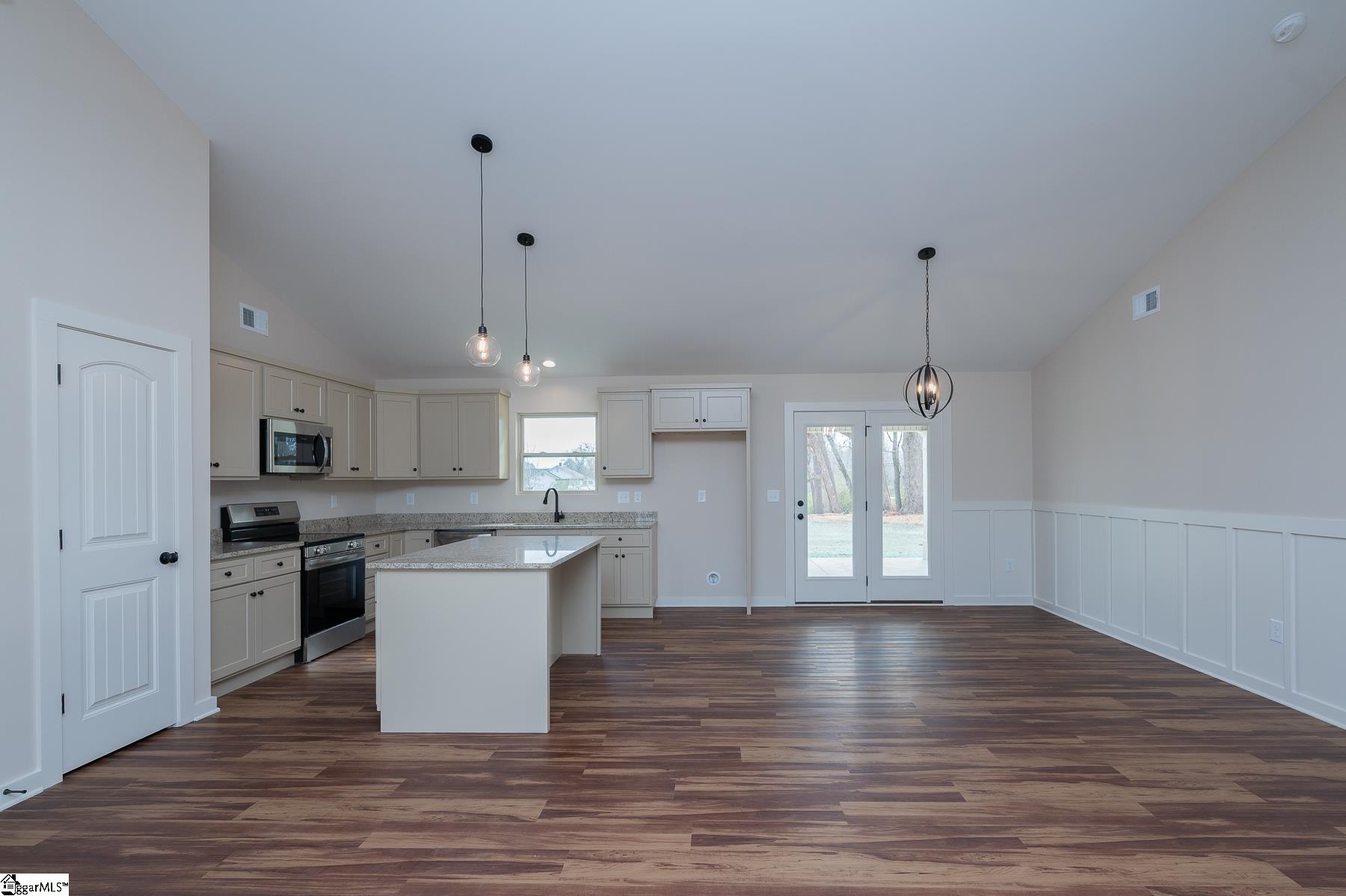 79 Simpson Creek Road Laurens, SC 29360 - Photo 8 of 28