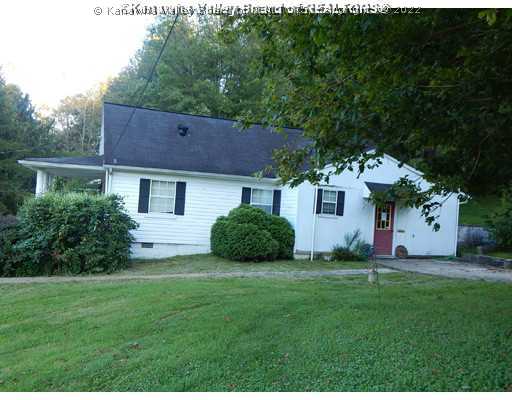 66 Stowers Road Griffithsville, WV 25521 - Photo 1 of 9 Exterior Front.