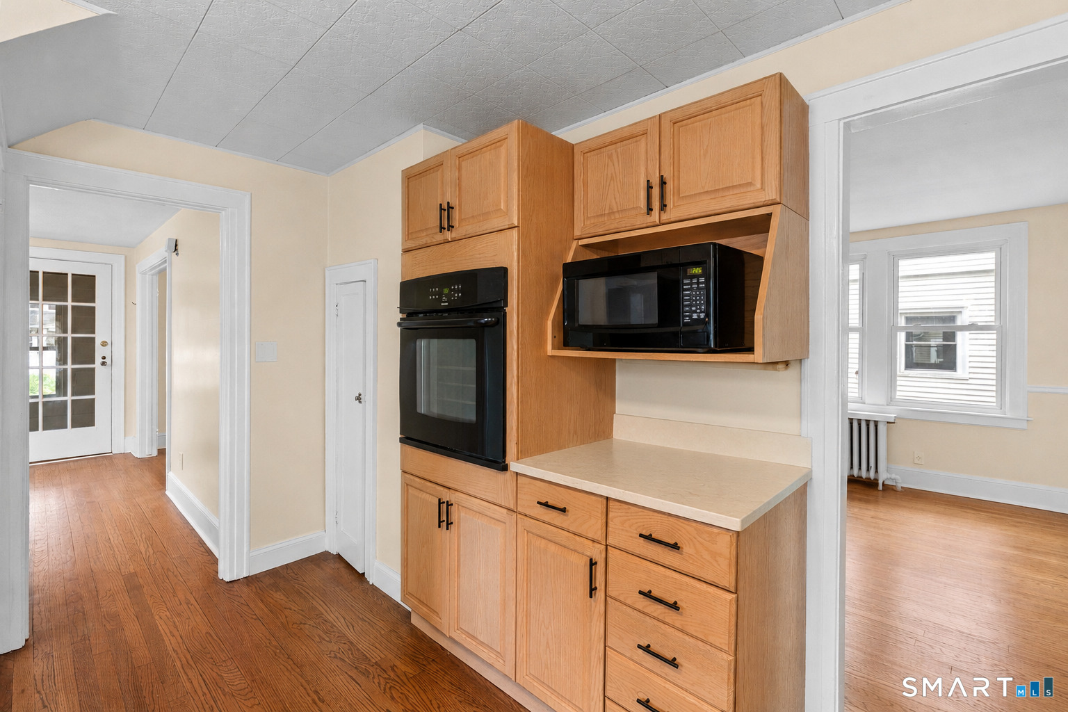 181 Brimfield Road Wethersfield, CT 06109 - Photo 15 of 27