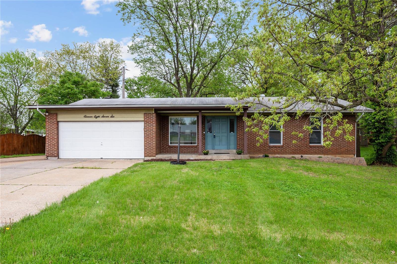 11876 Lusher Road St. Louis, MO 63138 - Photo 1 of 20 Gallery Image 1