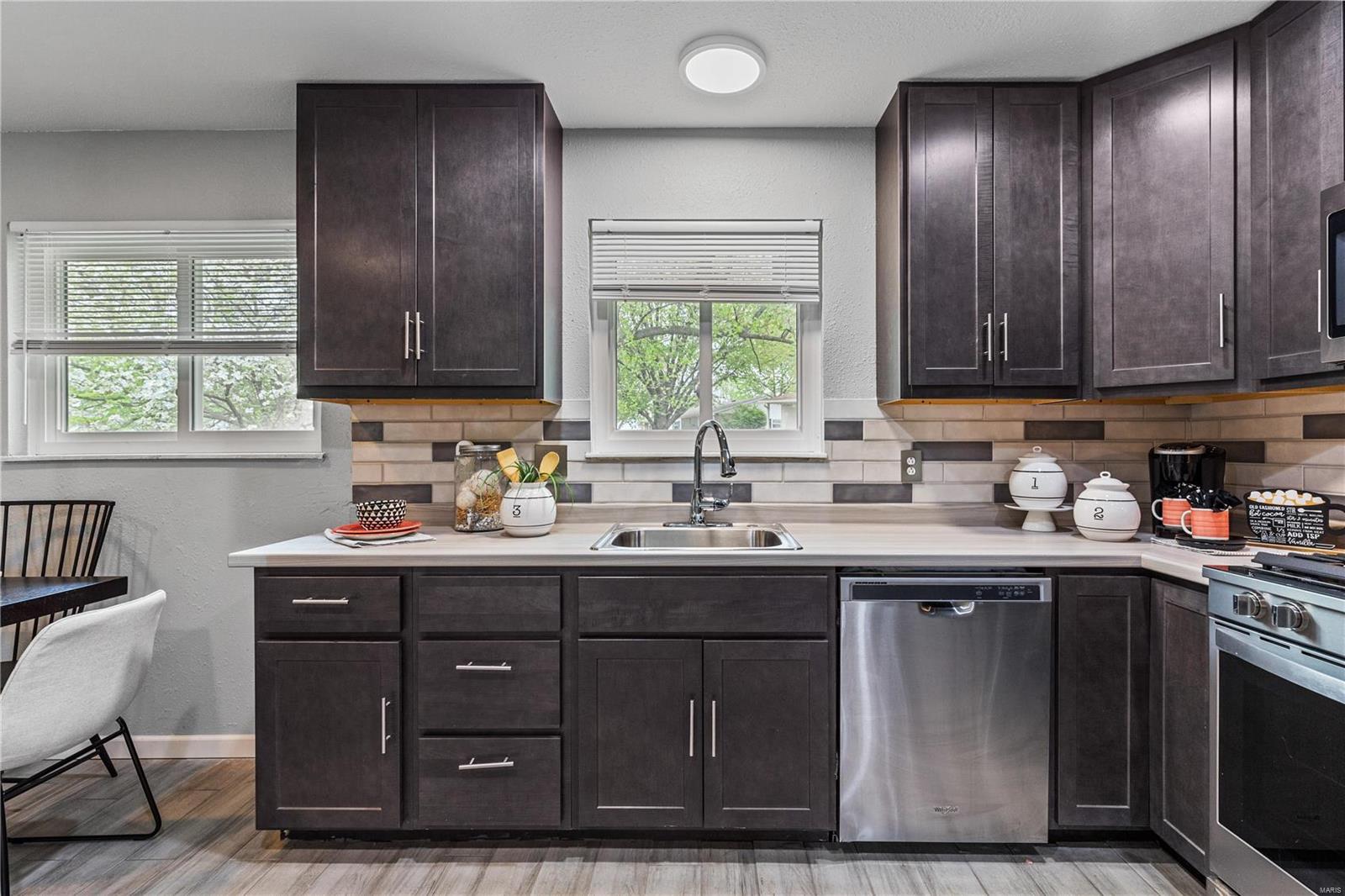 11876 Lusher Road St. Louis, MO 63138 - Photo 5 of 20 Gallery Image 5