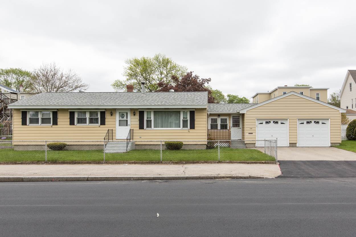 159 Maple Street Manchester, NH 03103 - Photo 3 of 29 Gallery Image 3