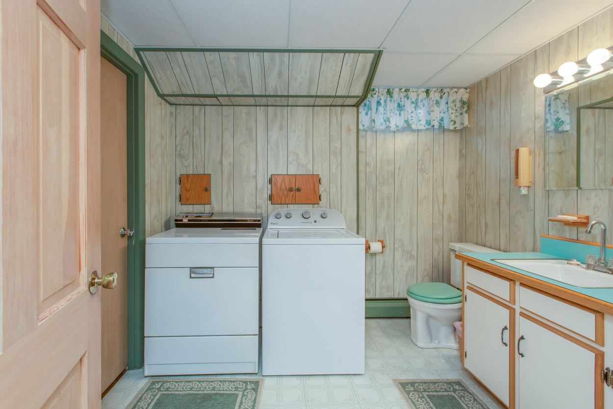 159 Maple Street Manchester, NH 03103 - Photo 22 of 29 Gallery Image 22