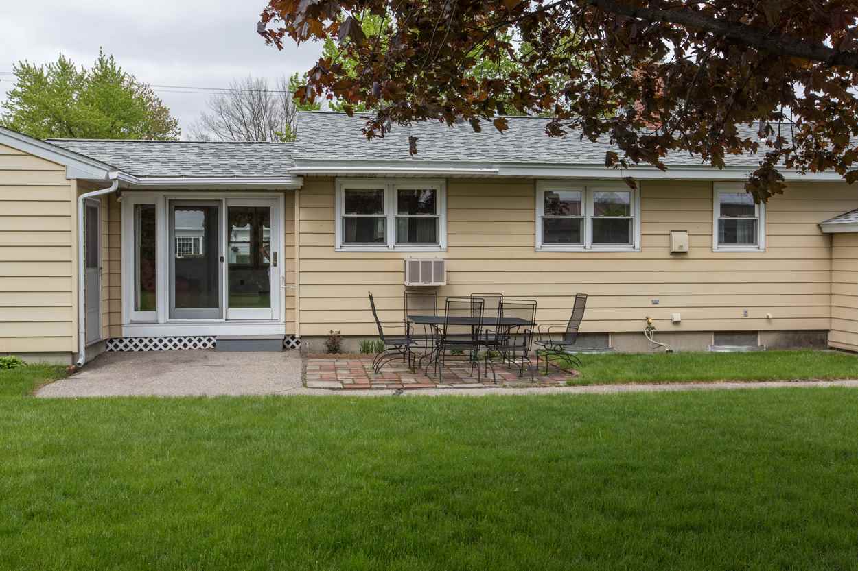 159 Maple Street Manchester, NH 03103 - Photo 26 of 29 Gallery Image 26