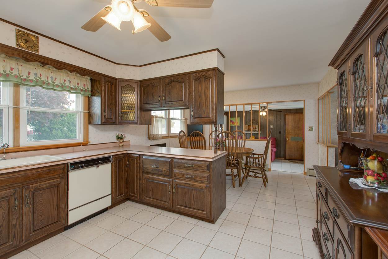 159 Maple Street Manchester, NH 03103 - Photo 7 of 29 Gallery Image 7