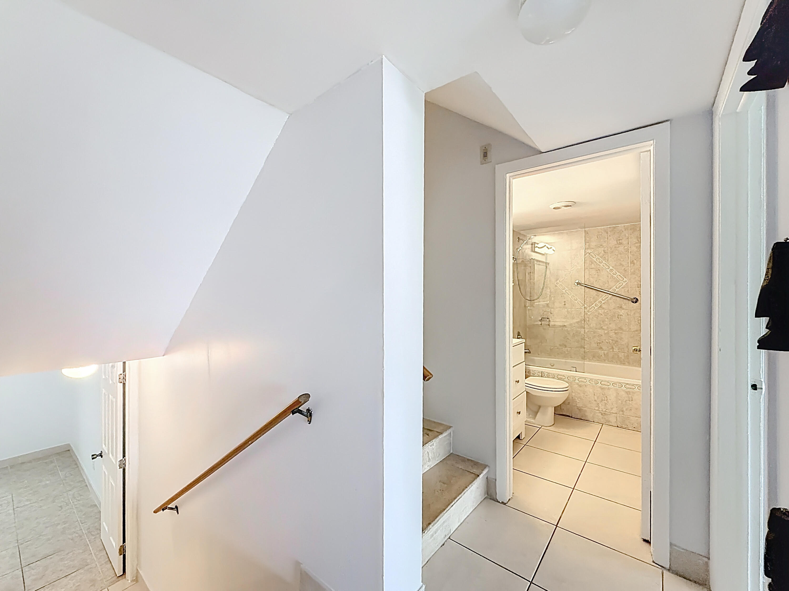 755 Dotterel Road, Unit 1411 Delray Beach, FL 33444 - Photo 22 of 51 755 Dotterel Road Bathroom #1