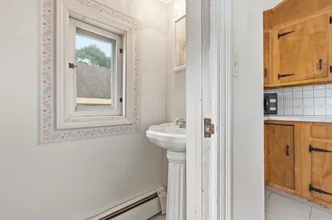 $689,900 | 17 Munroe Street, Lynnfield, MA 01940