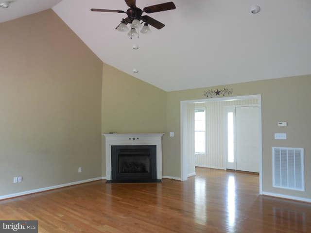 14591 Round Hill Road King George, VA 22485 - Photo 8 of 30 Family Room