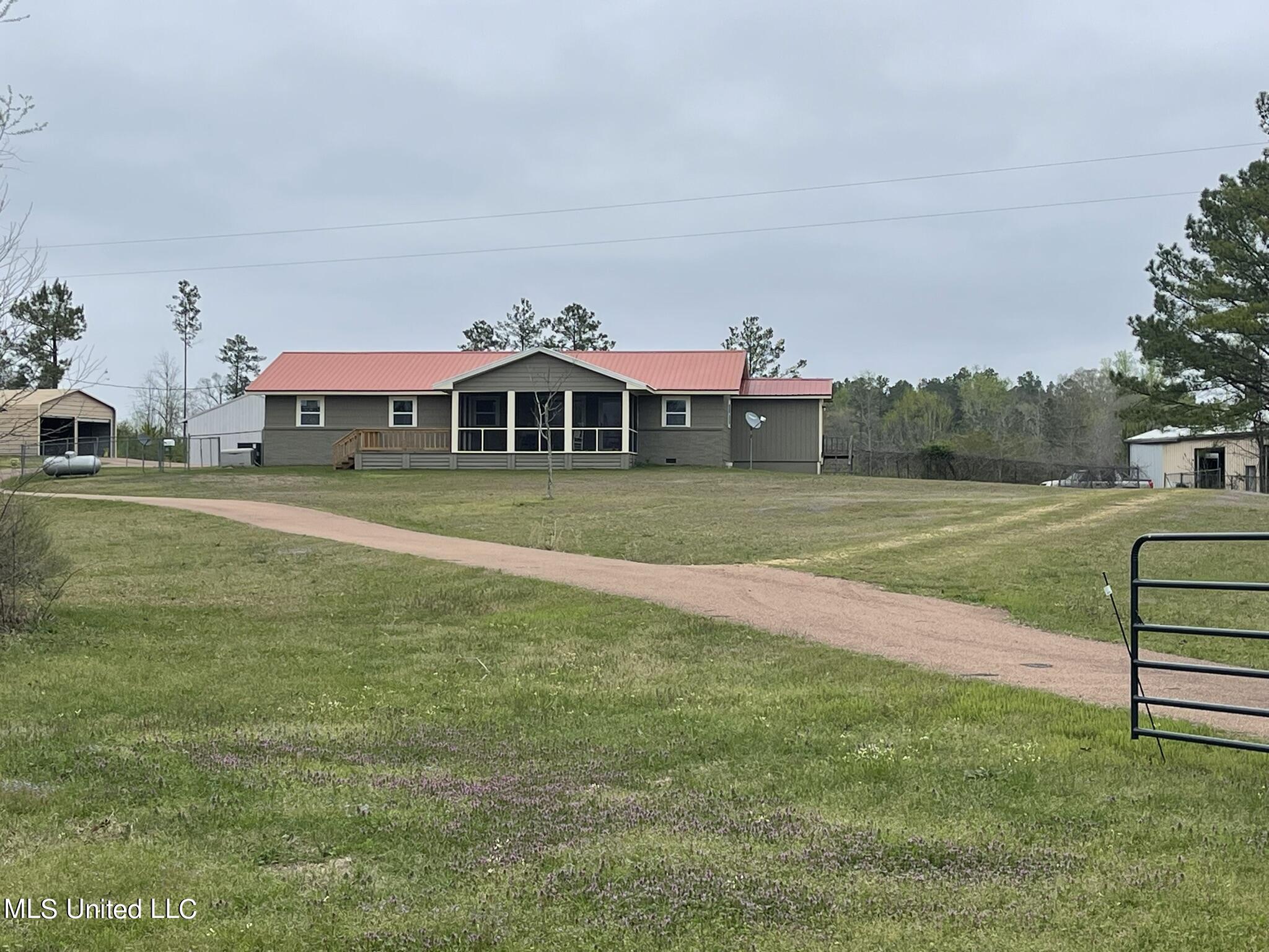 123 Leming Road Braxton, MS 39044 - Photo 1 of 39 3.5 Acres with House