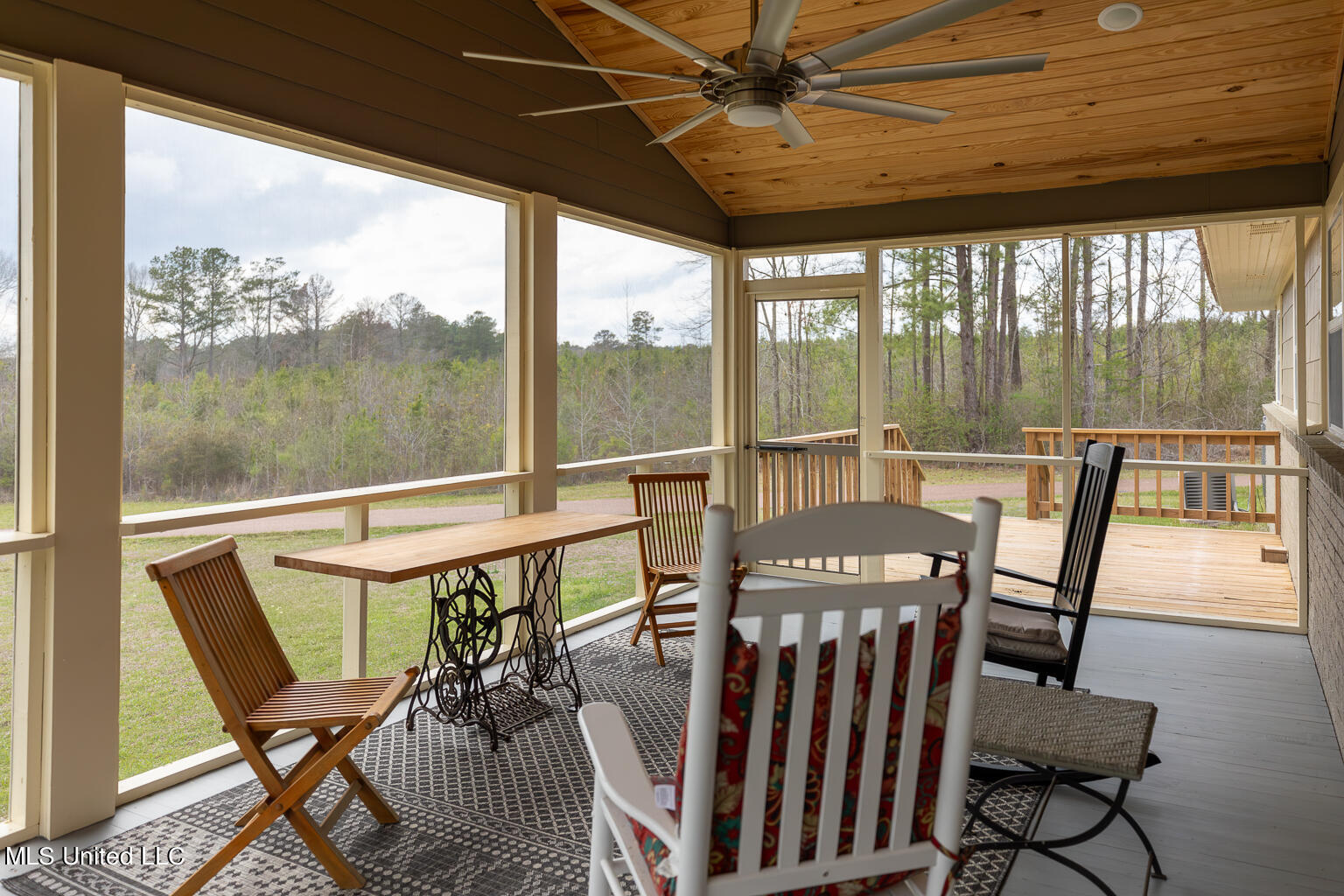 123 Leming Road Braxton, MS 39044 - Photo 24 of 39 interior-12