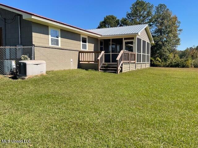 123 Leming Road Braxton, MS 39044 - Photo 4 of 39 SIDE PORCH