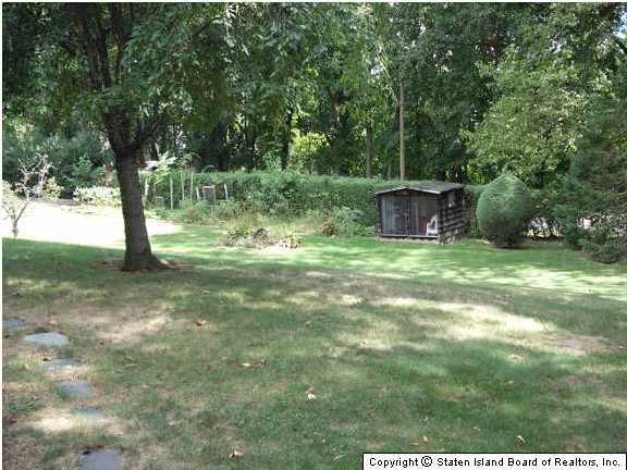 114 Romer Road Staten Island, NY 10304 - Photo 8 of 8 Additional Photo