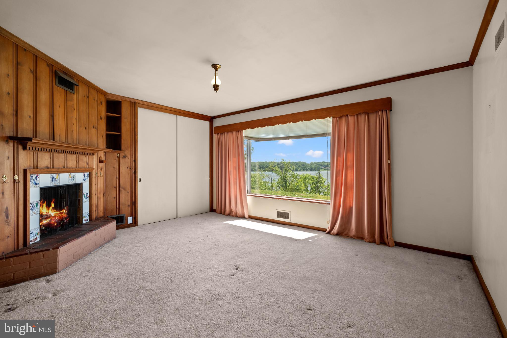 9901 Indian Queen Point Road Fort Washington, MD 20744 - Photo 26 of 68 Main level bedroom