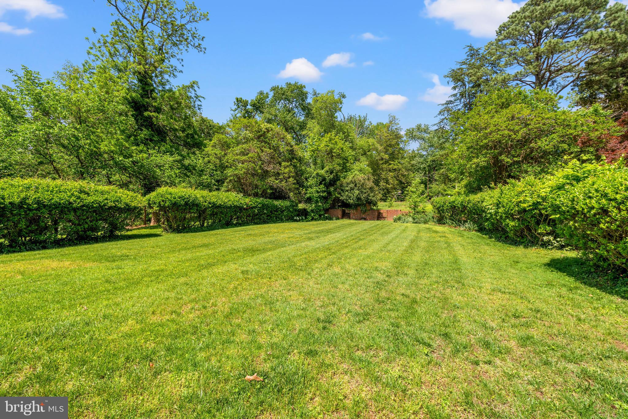 9901 Indian Queen Point Road Fort Washington, MD 20744 - Photo 39 of 68 Front yard