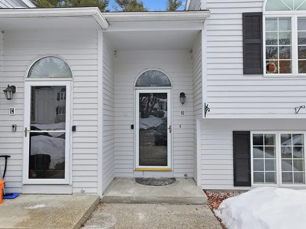 $229,900 | 115 Riverview Place, Unit D, Southbridge, MA 01550