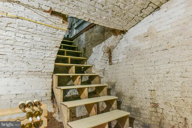 $950,000 | 827 Philadelphia Avenue, Chambersburg, PA 17201