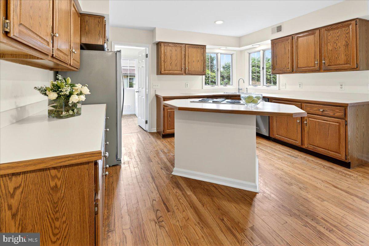 28 Baldwin Street Pennington, NJ 08534 - Photo 16 of 50