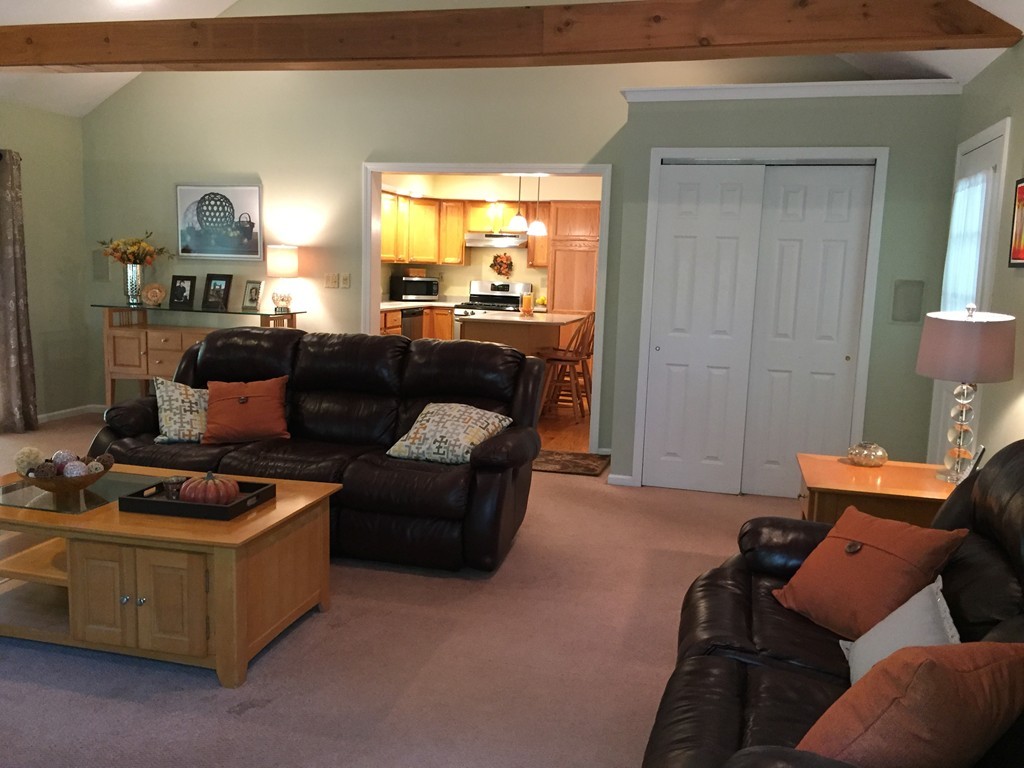 26 Old Farm Road Douglas, MA 01516 - Photo 9 of 30 Gallery Image 9