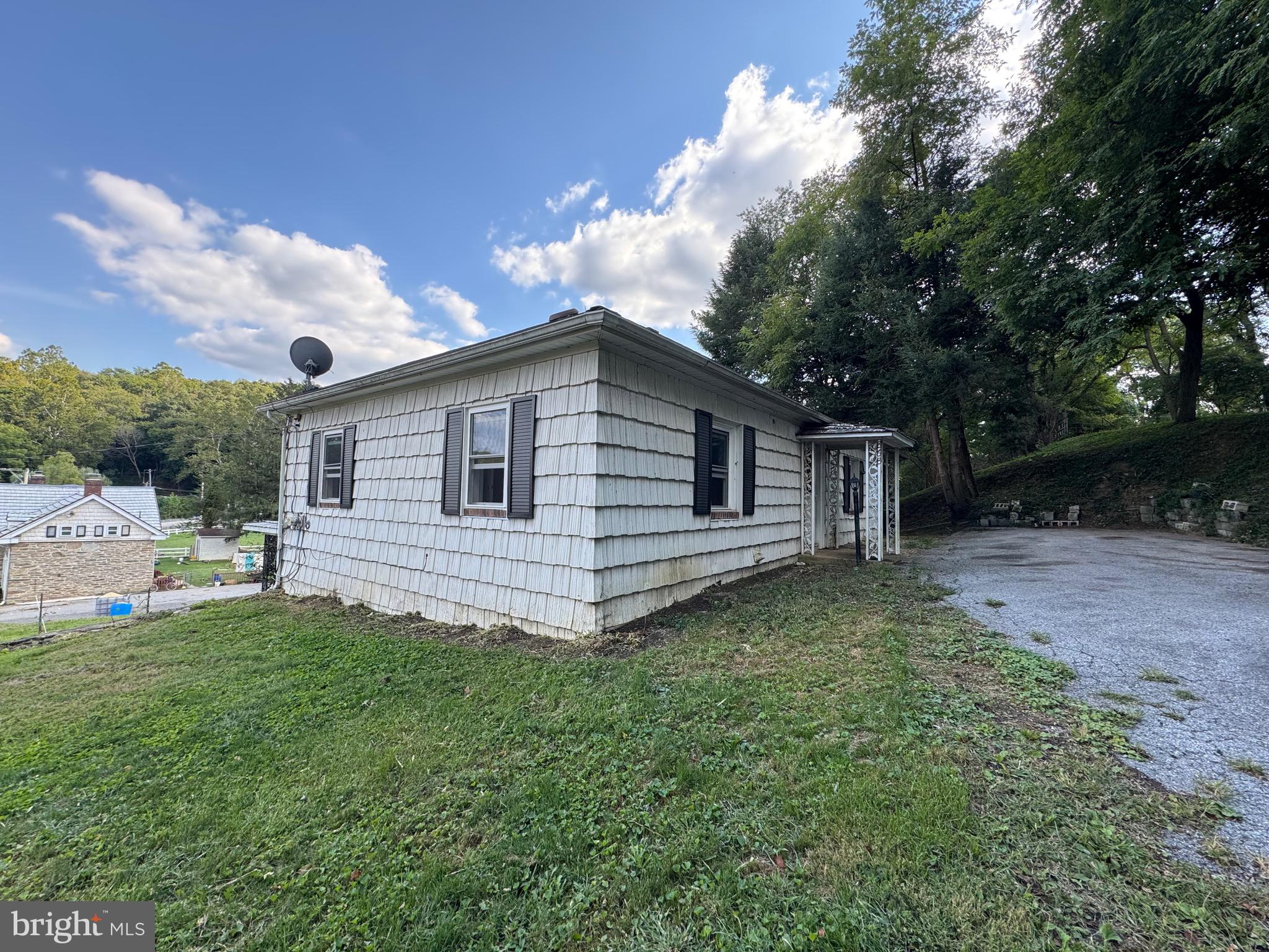 868 Ridge Road Airville, PA 17302 - Photo 2 of 9