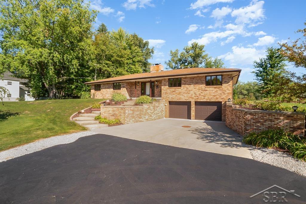 3275 East Monroe Road Midland, MI 48642 - Photo 3 of 38 50089506-2.JPG