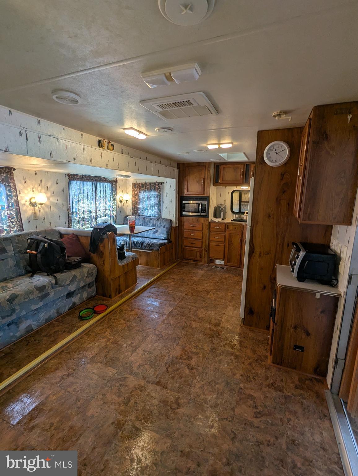 41 Neverglades Road Falling Waters, WV 25419 - Photo 5 of 15