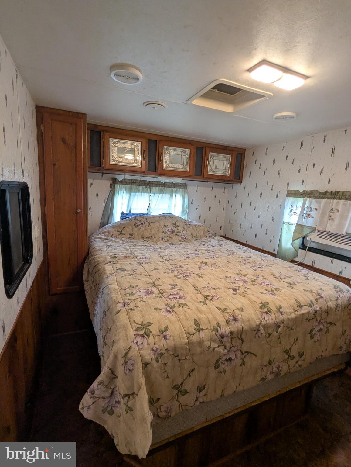 41 Neverglades Road Falling Waters, WV 25419 - Photo 9 of 15