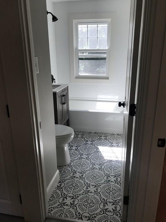 68 Gilman Street Springfield, MA 01118 - Photo 28 of 31