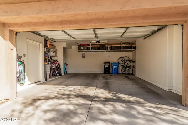 a view of a garage