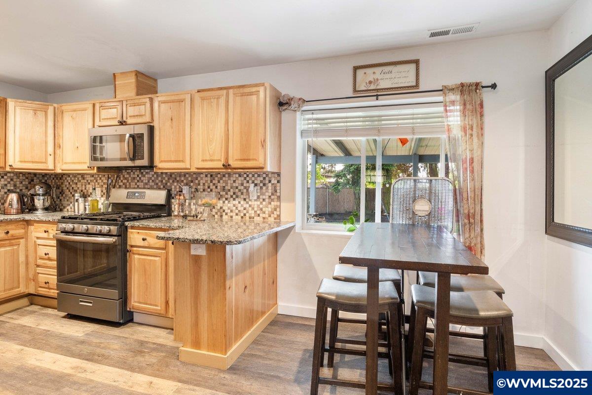 8116 River Road Northeast Salem, OR 97303 - Photo 13 of 32