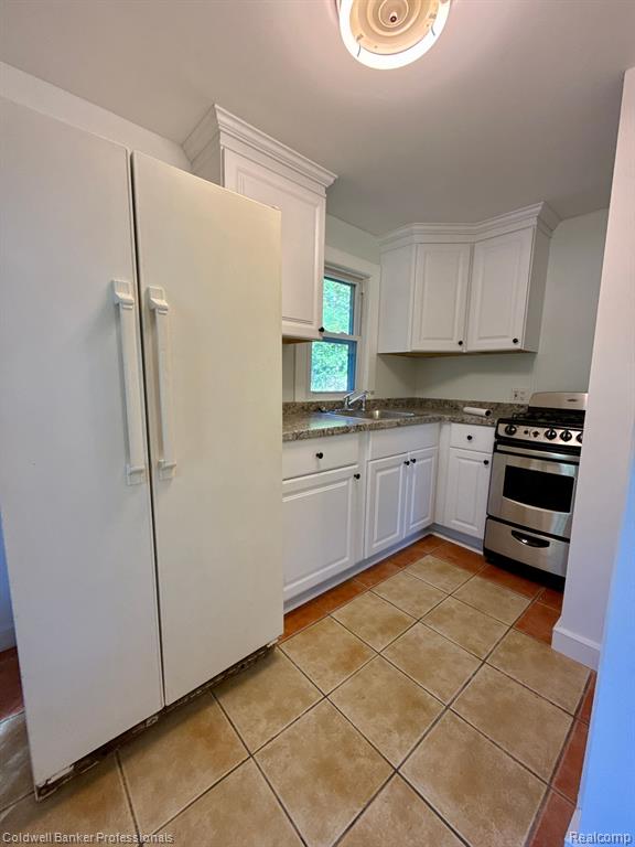 8239 Morrish Road Flushing, MI 48433 - Photo 9 of 33