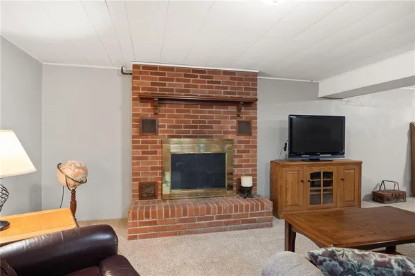 $304,900 | 301 North 5th Street, Savannah, MO 64485