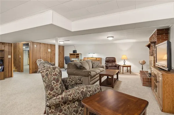 $304,900 | 301 North 5th Street, Savannah, MO 64485