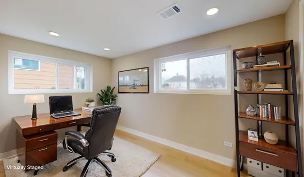 $599,000 | 907 West North Avenue, Lake Bluff, IL 60044