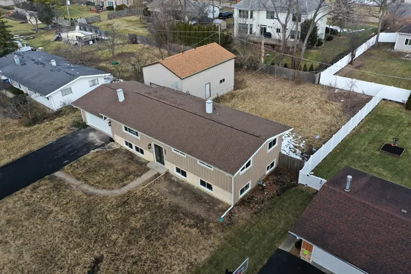 $599,000 | 907 West North Avenue, Lake Bluff, IL 60044