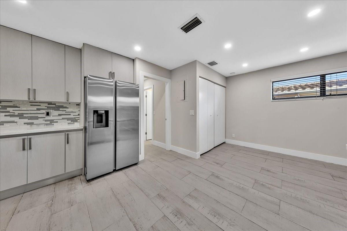 1004 Johnson Street Hollywood, FL 33019 - Photo 13 of 48 Photo 13
