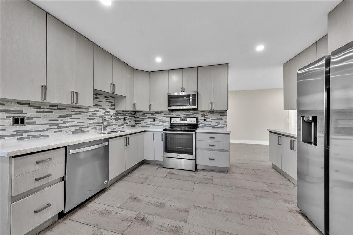 1004 Johnson Street Hollywood, FL 33019 - Photo 14 of 48 Photo 14
